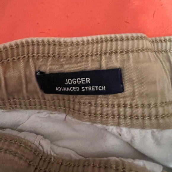 Large Khaki Hollister Joggers - Picture 4 of 4